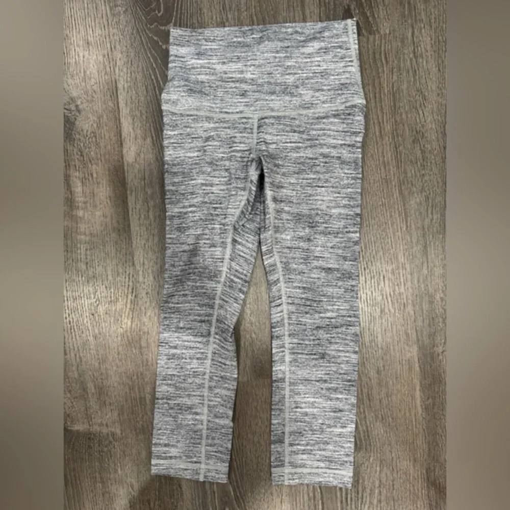 Lululemon Athletica Gray Leggings with Performance Fabric